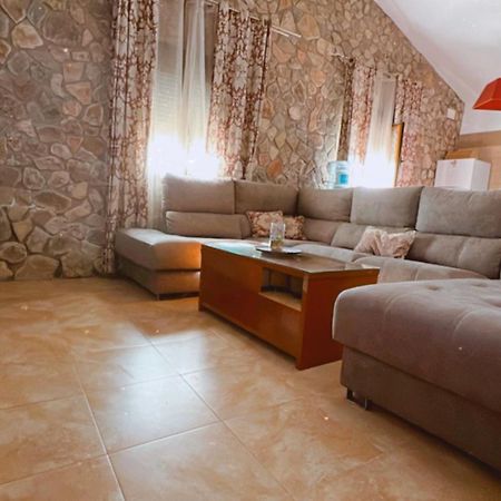 Casa Con Encanto Solo Familia كونيل ذي لا فرونتيرا المظهر الخارجي الصورة